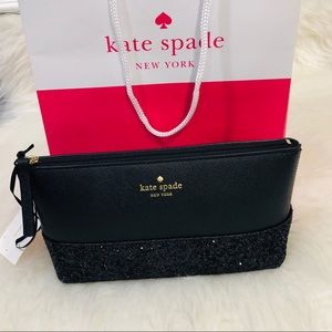 ⭐️⭐️Kate Spade Little Shiloh Black Make up Bag⭐️